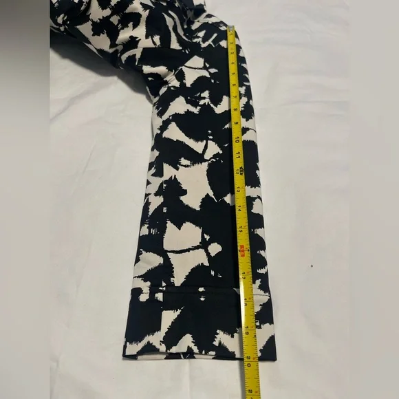 Coldwater Creek Women’s Black & White LS One Button Abstract Blazer Size 14 - Picture 16 of 16